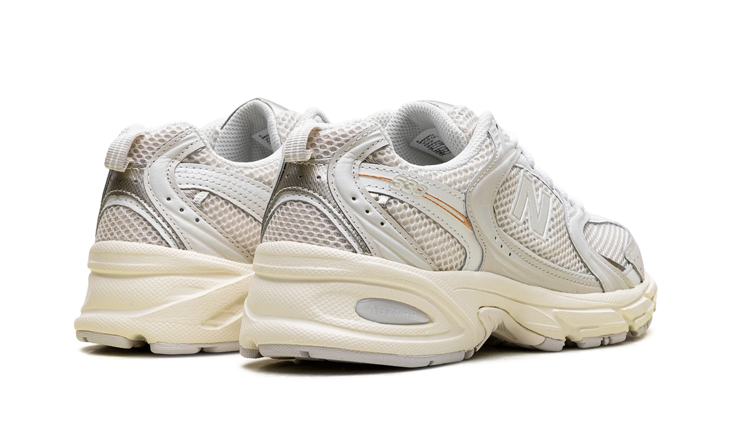 530 "Grey Beige" Mr530fta