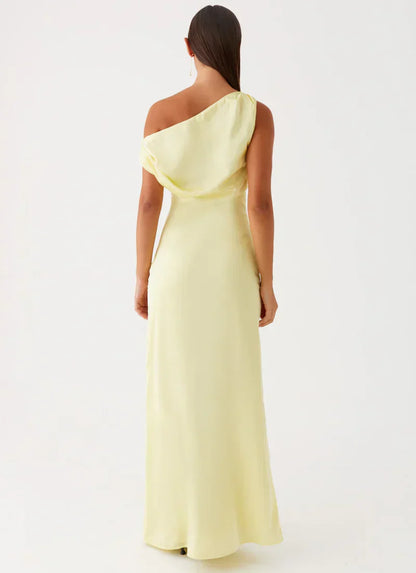 Éva Long Satin Dress Elegant Crystal